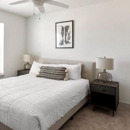 Gallery Apartments By Barsala Huntsville Esterno foto
